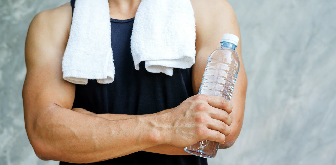 Idratazione: l’importanza dei liquidi durante l’allenamento