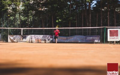 Tennis, anche dopo i 50 anni è lo sport che fa bene al fisico e all’umore