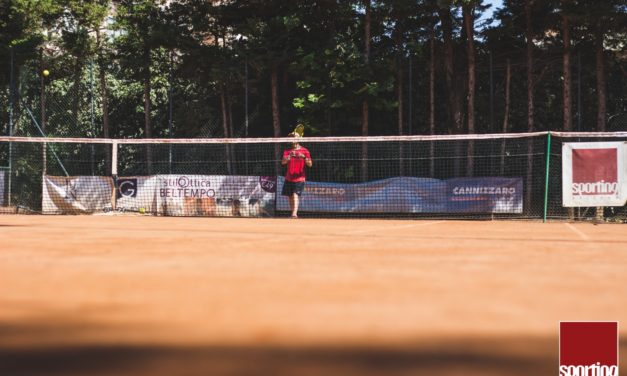 Tennis, anche dopo i 50 anni è lo sport che fa bene al fisico e all’umore